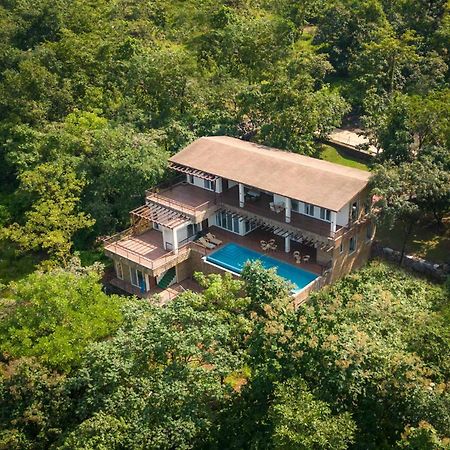 Eden Glade - Khopoli - Mountain-View Villa With Private Pool, Spacious Decks & Indoor Activities Exterior foto